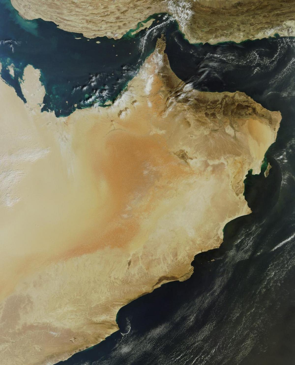 mapa de Omán satélite